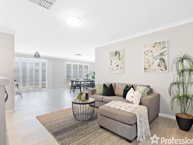 12 Baluchi Way, Henley Brook