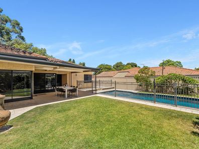 47 Bickley Crescent, Manning WA 6152