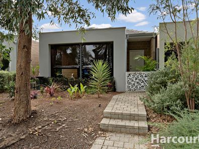 10 Ferntree Lane, Coodanup WA 6210