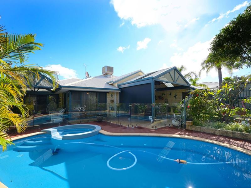 120 Rothesay Heights, Mindarie