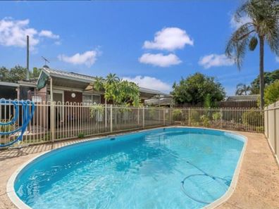 16 Mulligan Way, Orelia WA 6167