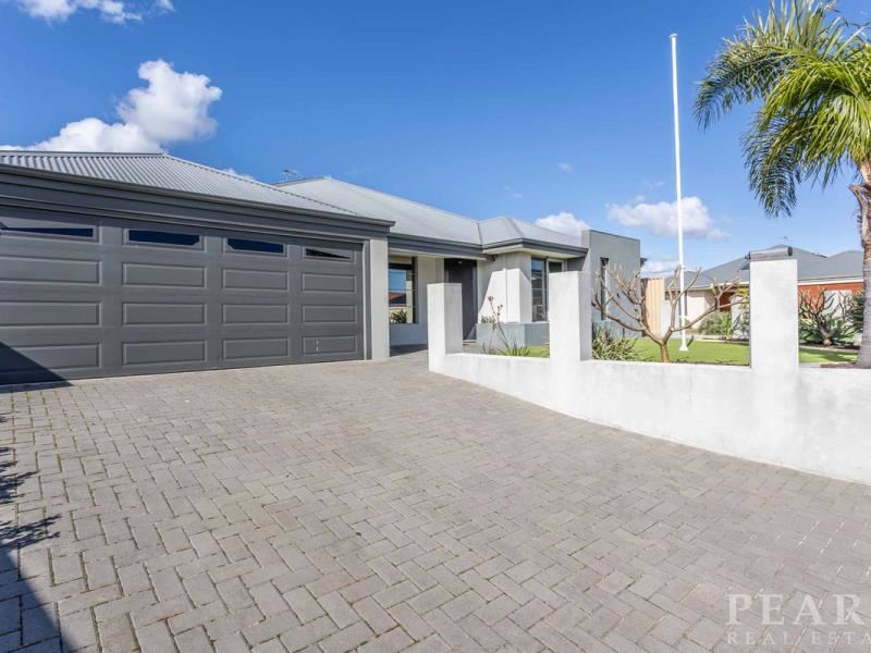 22 Corinda Way, Ridgewood