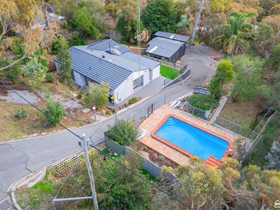 5 Lowannaa Road, Martin WA 6110