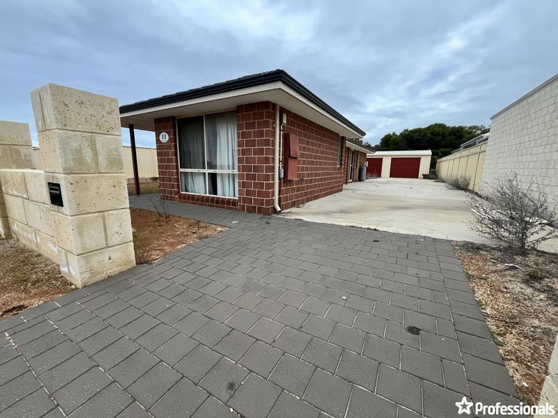 11 Hester Street, Drummond Cove WA 6532