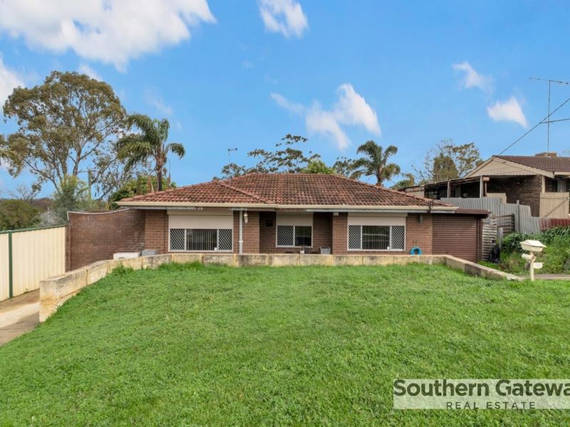 32 Woodley Way, Parmelia WA 6167