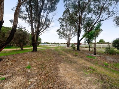 108 Greyhound Retreat, Nambeelup WA 6207