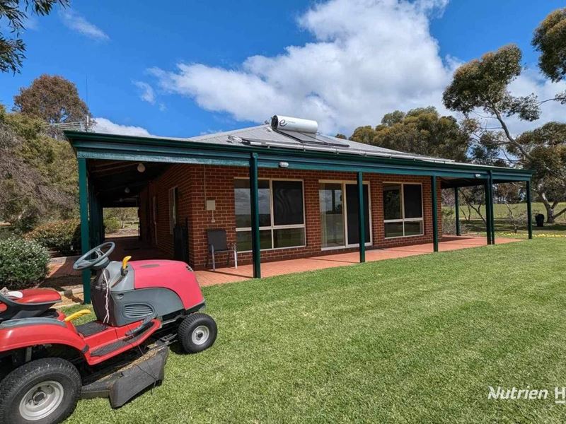 27 Crest View, Lennard Brook