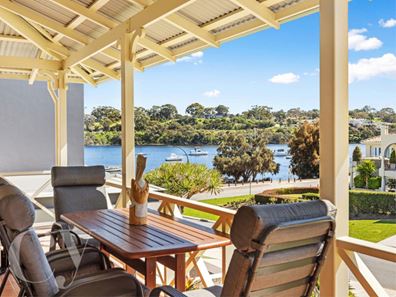 2B Beach Street, Bicton WA 6157