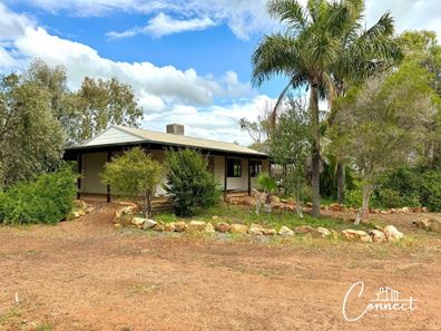 15 & 17 Hunter Road, Muluckine WA 6401