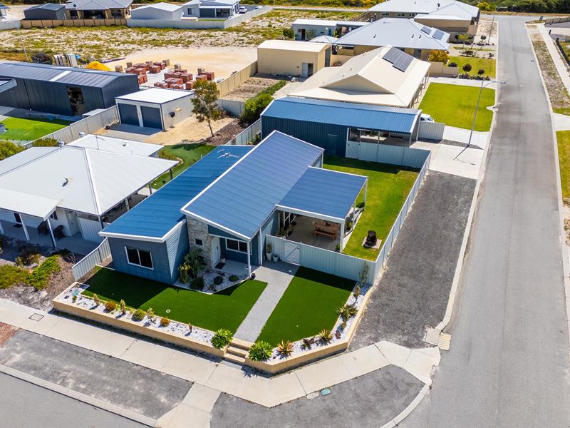 11 DAVIS WAY, Lancelin WA 6044