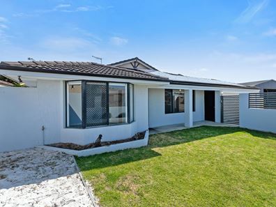 4 Prudhoe Mews, Ridgewood WA 6030