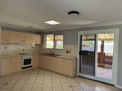 3 Hardman Road, Rangeway WA 6530