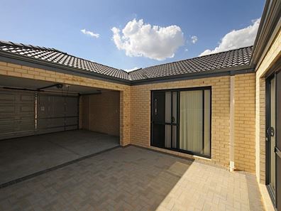 1/50 Queen Street, Bentley WA 6102