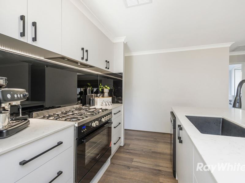 22 Karak Road, Wannanup WA 6210