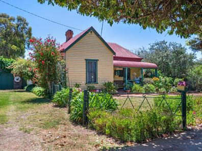 77 Capel Drive, Capel WA 6271