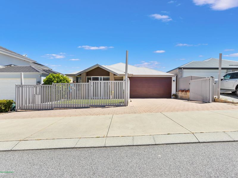 54 King David Boulevard, Madeley WA 6065