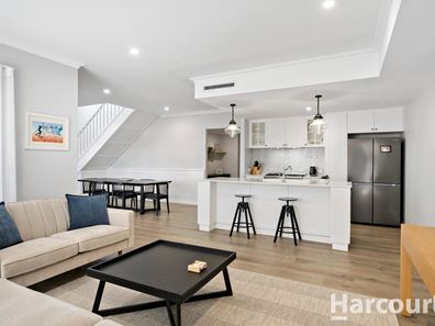 7/4 Tasker Street, Halls Head WA 6210