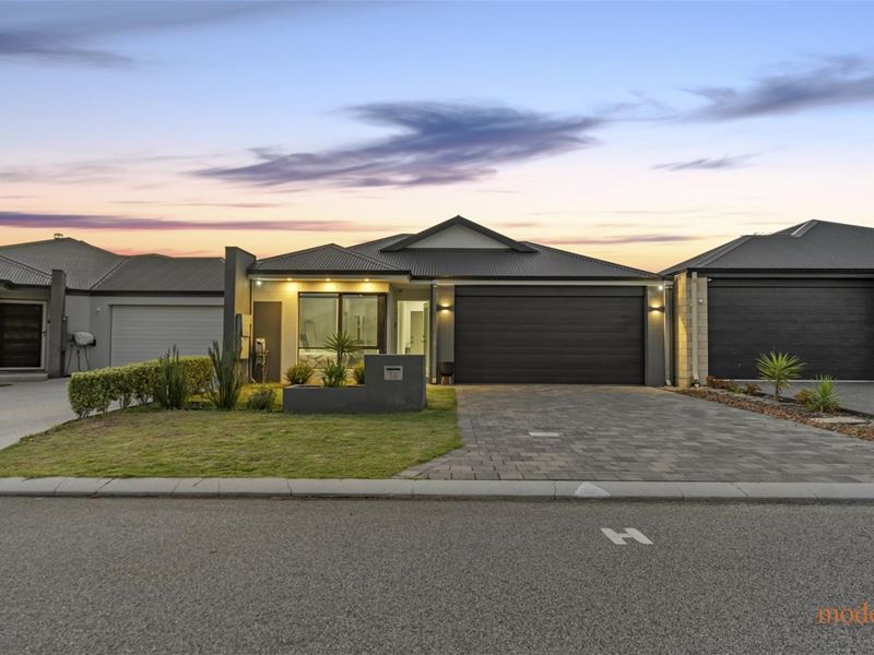 16 Bromfield Avenue, Brabham WA 6055