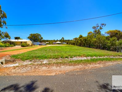 25 Webb Street, Mckail WA 6330