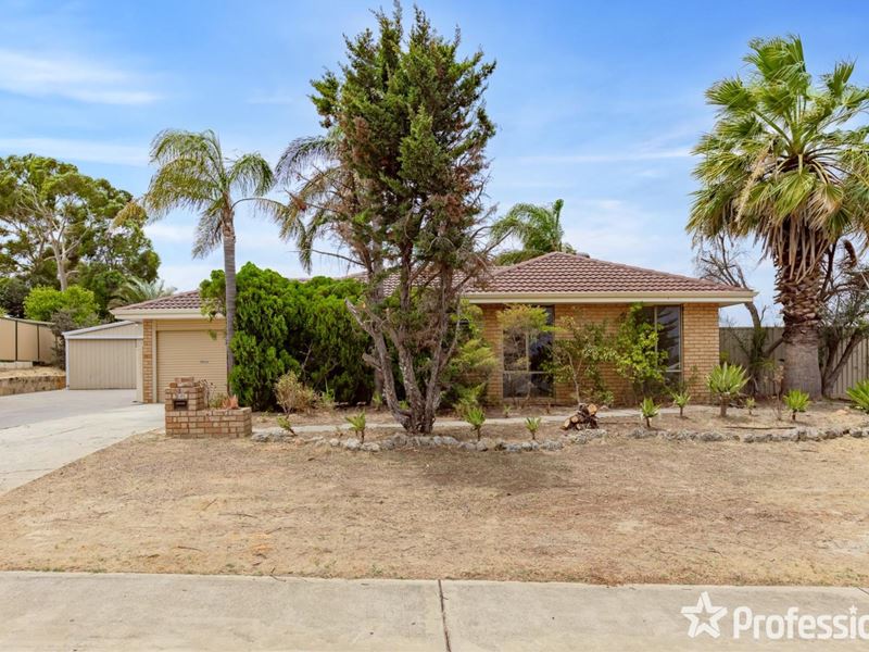 35 Bolderwood Drive, South Lake