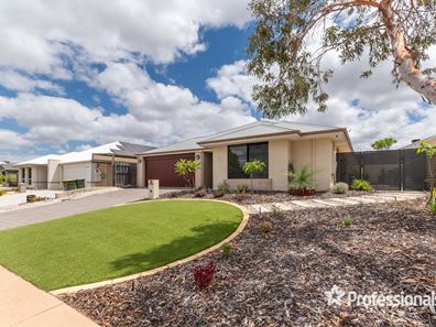 15 Botany Parade, Ellenbrook WA 6069