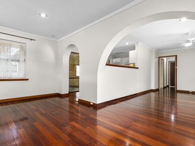 17 Sandon Road, Thornlie WA 6108