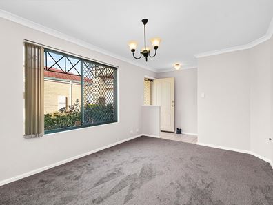 3/6 Madison Gardens, Stirling WA 6021