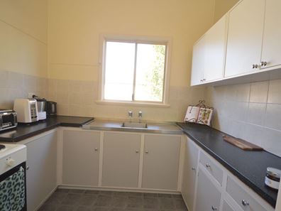 52 Cooper Street, Mandurah WA 6210