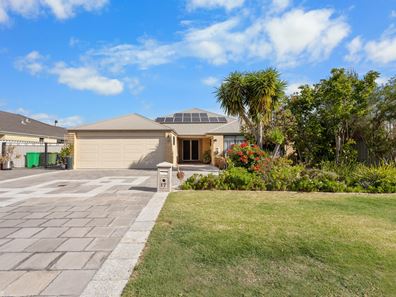 17 Mooralup Turn, Dalyellup WA 6230