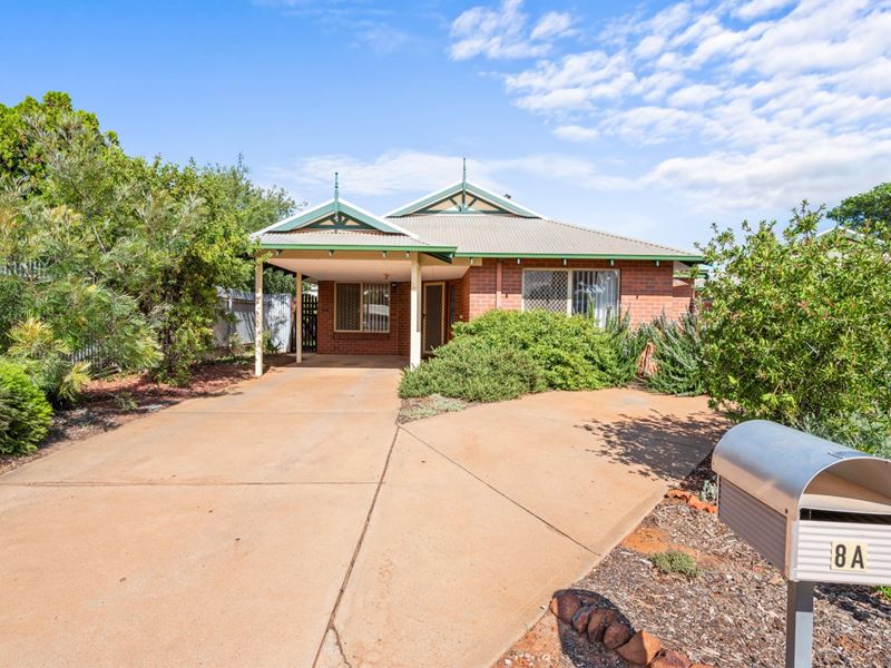 8A Siberia Close, Hannans