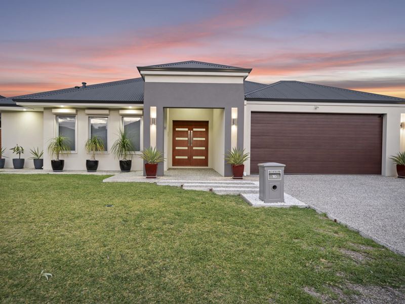 10 Domina Turn, Caversham