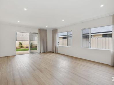 34 Newmerrie Street, Southern River WA 6110