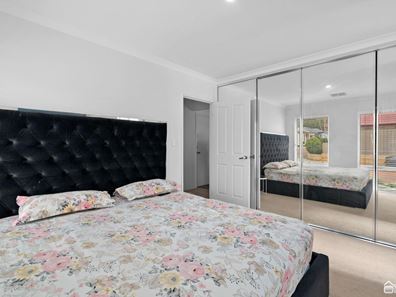 16 Vigneta Place, Kelmscott WA 6111
