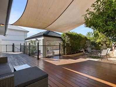25A Stoneham Street, Joondanna WA 6060