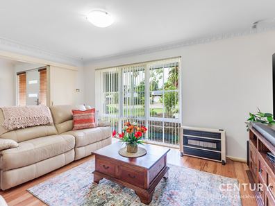 33 Sutherland Drive, Thornlie WA 6108