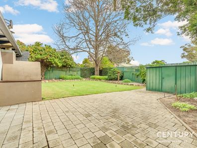 33 Sutherland Drive, Thornlie WA 6108
