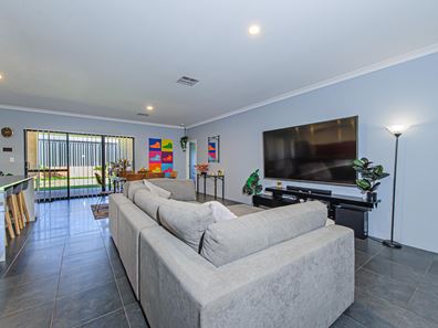 14 Allwood Parade, Bullsbrook WA 6084