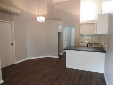 10/150 Coode Street, Como WA 6152
