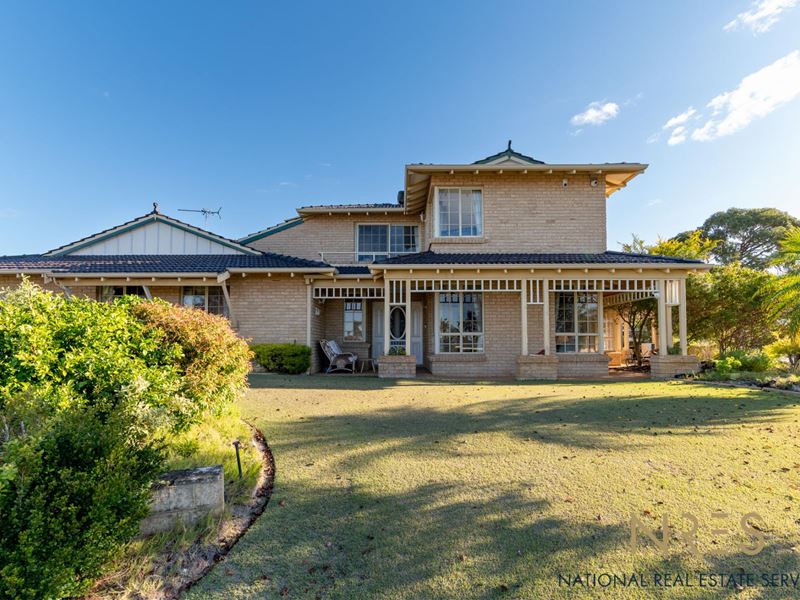 1 Rosebank  Gardens, Alexander Heights