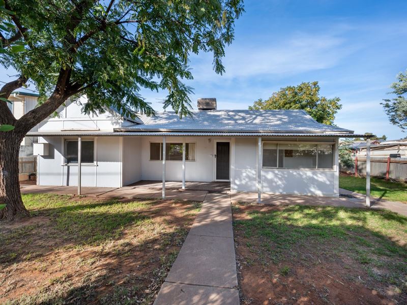 66 North Terrace, Boulder WA 6432