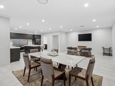 145 Monticello Parkway, Piara Waters WA 6112