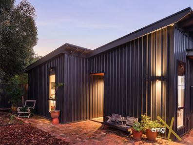 8 DADLEY STREET, Hamilton Hill WA 6163