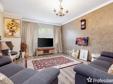 26 Romney Way, Parkwood WA 6147