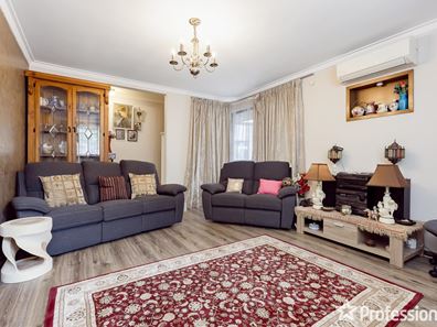 26 Romney Way, Parkwood WA 6147