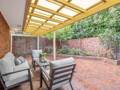 1/11 Murray Road, Palmyra WA 6157