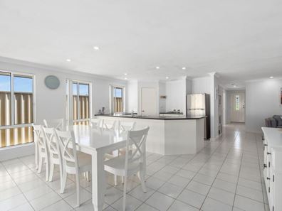 37 Malabar Crescent, Craigie WA 6025