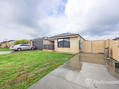 15 Edenhope Road, Australind WA 6233