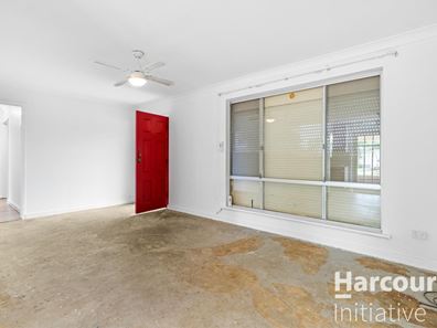 10 Shortland Way, Girrawheen WA 6064