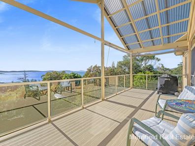 6 Caledonia Crescent, Goode Beach WA 6330