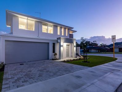 6A, 2A & 2B Strathyre Drive, Duncraig WA 6023